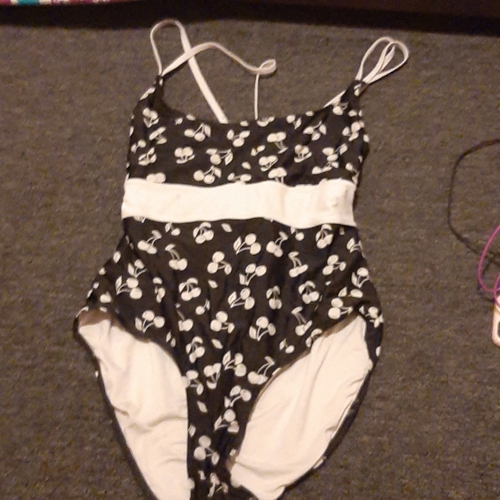 Bathing suit